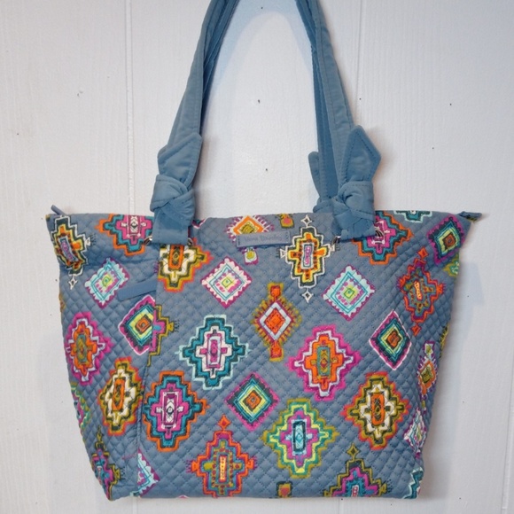 Vera Bradley Handbags - NWT Vera Bradley Hadley East West Tote